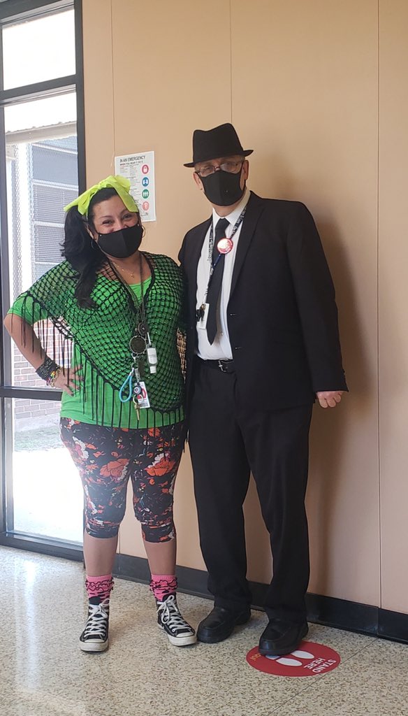 OrangeGroveAISD's tweet photo. OG Musician Day
#OGSwag
#AldineAnywhere
@affb_fernanda
@DrFavy
@BethelCovington https://t.co/CPdIY8cBNT