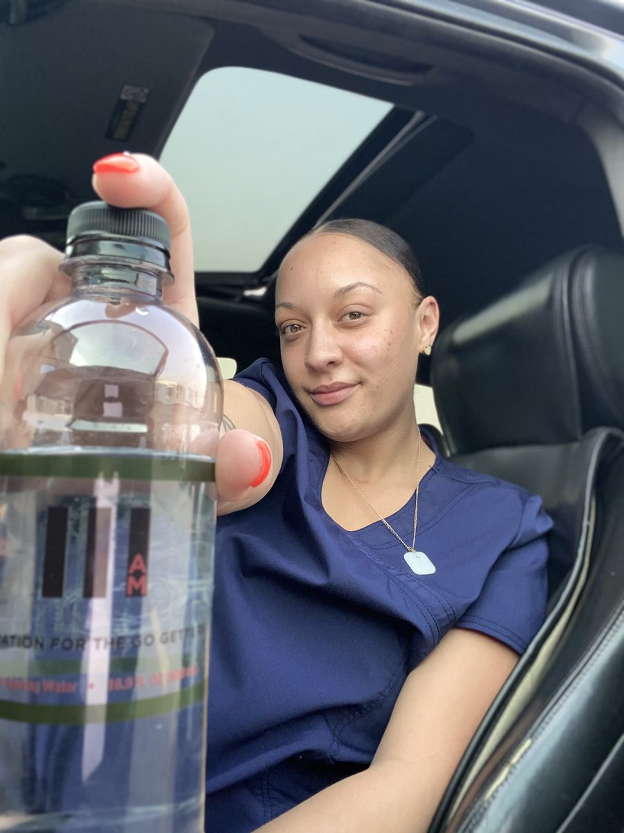 slimthick_5280's tweet photo. Phlebotomists need to stay hydrated too 💦🤞🏽 - support you’re local black owned business @3AMwater https://t.co/3NH3sbIXIu