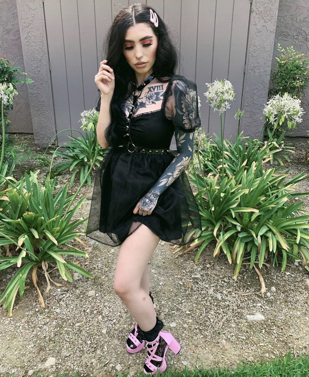 𝕷𝖊𝖙 𝖒𝖊 𝖇𝖊 𝖆 𝖇𝖆𝖉 𝖌𝖎𝖗𝖑 𝖋𝖔𝖗 𝖞𝖔𝖚. 🖤