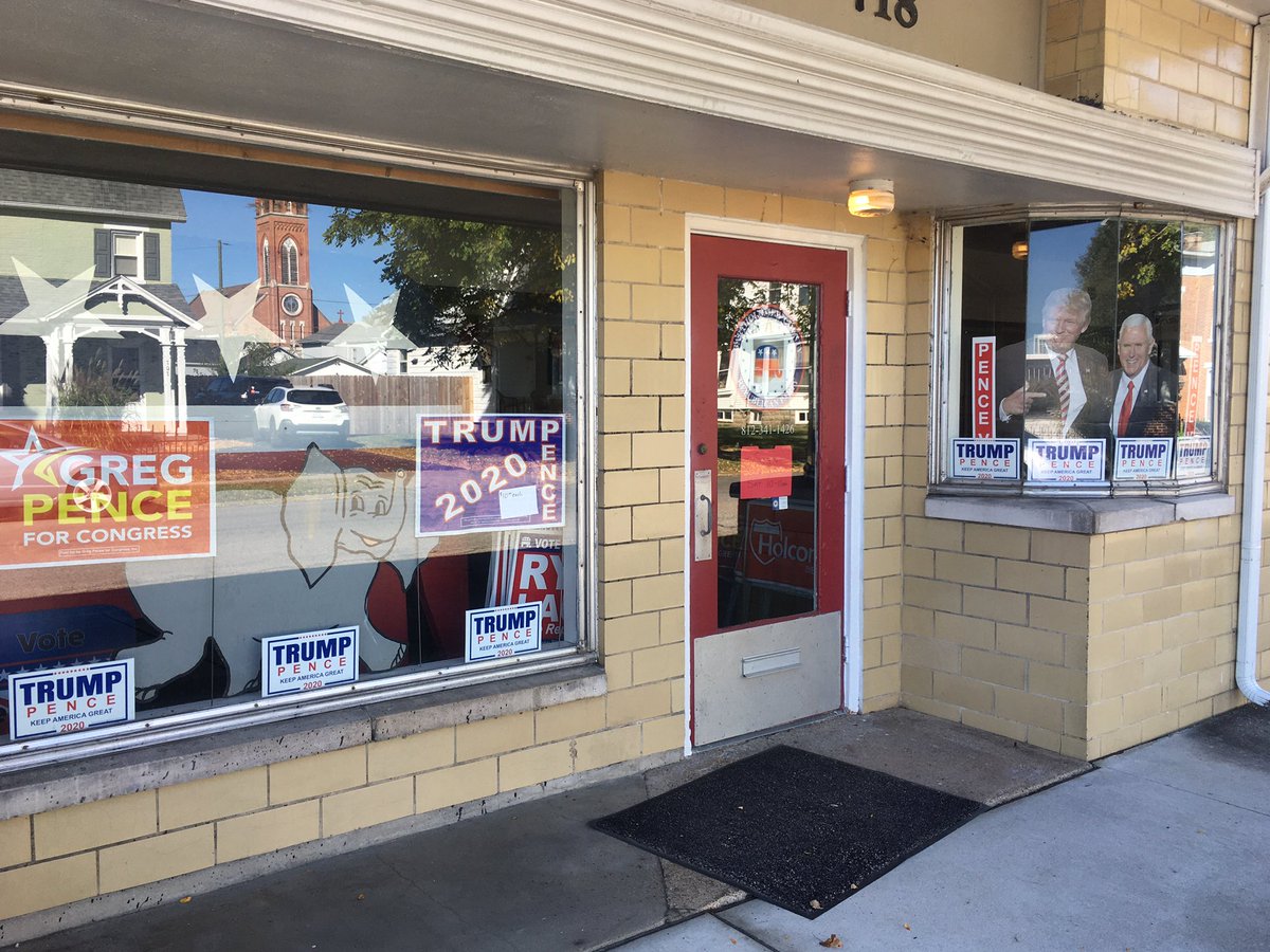 jzikah's tweet photo. @politicoalex @VPComDir Seems to be some plexiglass around the campaign office in Pence's hometown in Indiana, however. #PlexiglassCeiling
I was there today.
#Closed4Biz https://t.co/nfrqfutttN