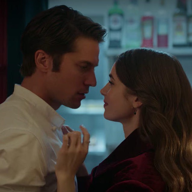 enews's tweet photo. Which #EmilyinParis character are you giving a *chef's kiss* to and WHY IS IT GABRIEL? 💋https://t.co/jcqUNGeqqF https://t.co/jnR9vsVOGW
