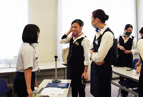 グランドスタッフ