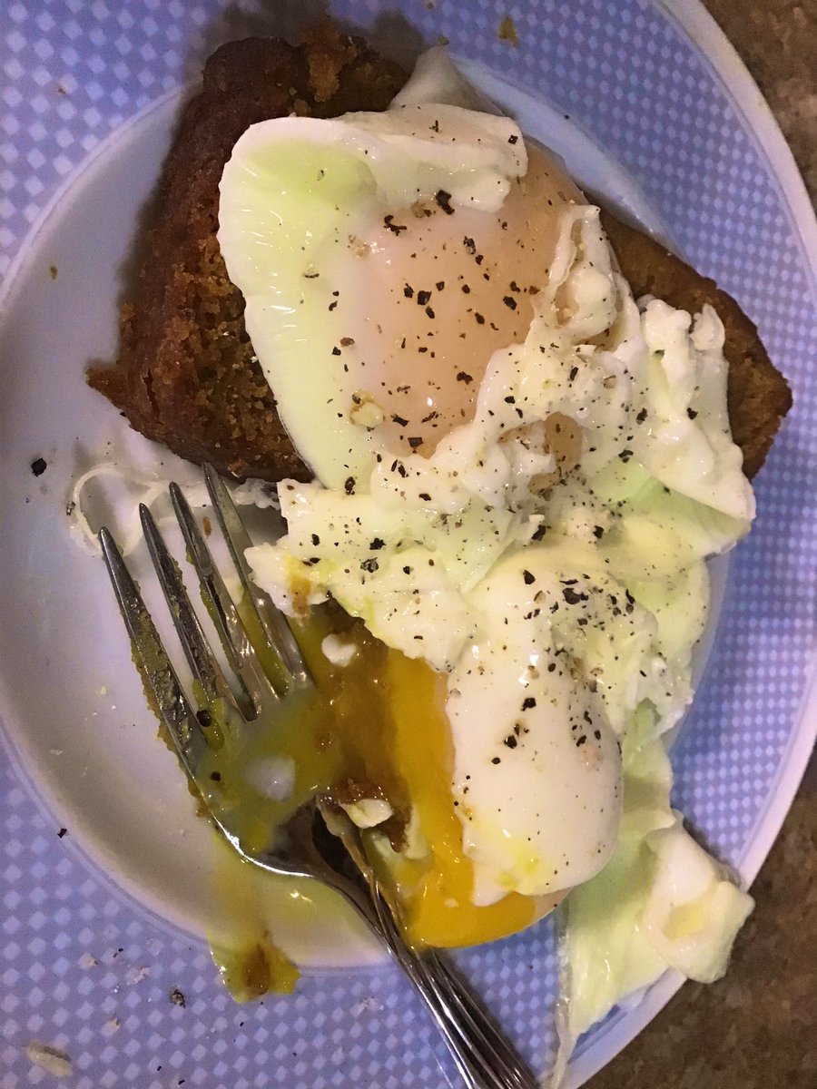 Zee2theT's tweet photo. monday bfast 🍳 https://t.co/pmjkQCjUSh