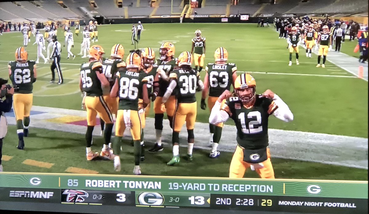 AdamHoge's tweet image. Lol Rodgers