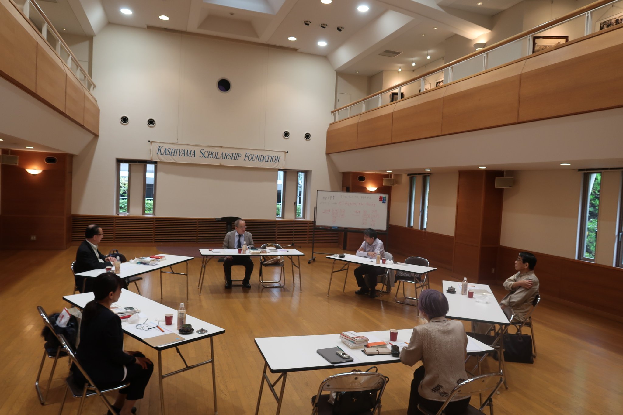 公益財団法人 樫山奨学財団 第15回 樫山純三賞 第二次選考会をオークヴィレッジで行いました 表彰式は来年に延期となりますが受賞作は決定します 1月の関東obog会以来のオークヴィレッジ 秋の装いでした 公益財団法人 樫山奨学財団 第15回 樫山純三賞 第二次選考会をオークヴィレッジで行いました 表彰式は来年に延期となりますが受賞作は決定します 1月の関東obog会以来のオークヴィレッジ 秋の装いでした