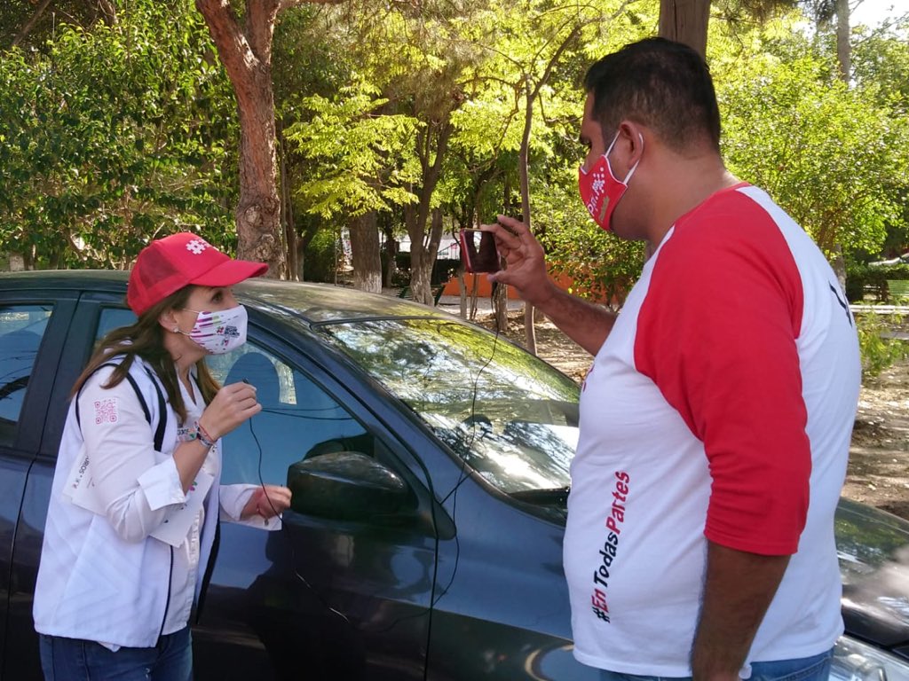 willy_schz's tweet photo. Convencidos que tenemos las mejores propuestas, acompañamos a nuestra candidata a Diputada Local por el distrito 14, @MBarbaraCepeda , en su visita a ciudadanos de diversas colonias de #Saltillo.

#EnTodasPartes #SeguirSeguros 👍🏽 https://t.co/D6vmW42s8W