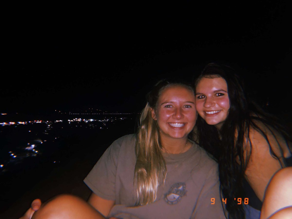 HannahGeezy's tweet photo. I love living in St. George✨ https://t.co/CpYgCch2Ug