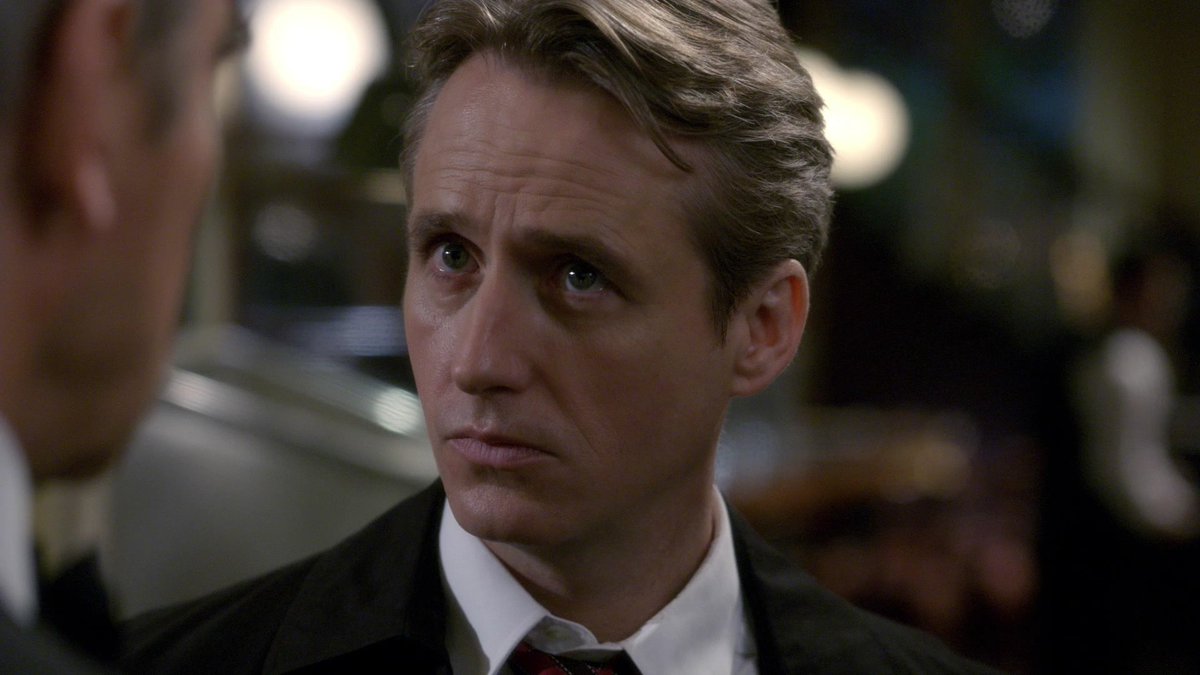 kath_cove's tweet photo. やっぱりLaw&amp;Order の頃のライナス・ローチ氏最高だわ！
He is absolutely definitely totally fabulous in Law&amp;Order!
#LinusRoache
#MichaelCutter https://t.co/HYqTiiOIgN