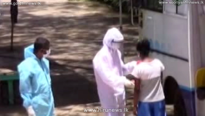 hirunews's tweet image. ''සැඟවීමට කිසිවක් නැහැ - ආසාදනය වූයේ කර්මාන්තශාලාව තුළින්''- ආසාදිත කාන්තාවගේ සැමියා කියයි
වැඩි විස්තර &amp;gt;&amp;gt;&amp;gt; hirunews.lk/251906/