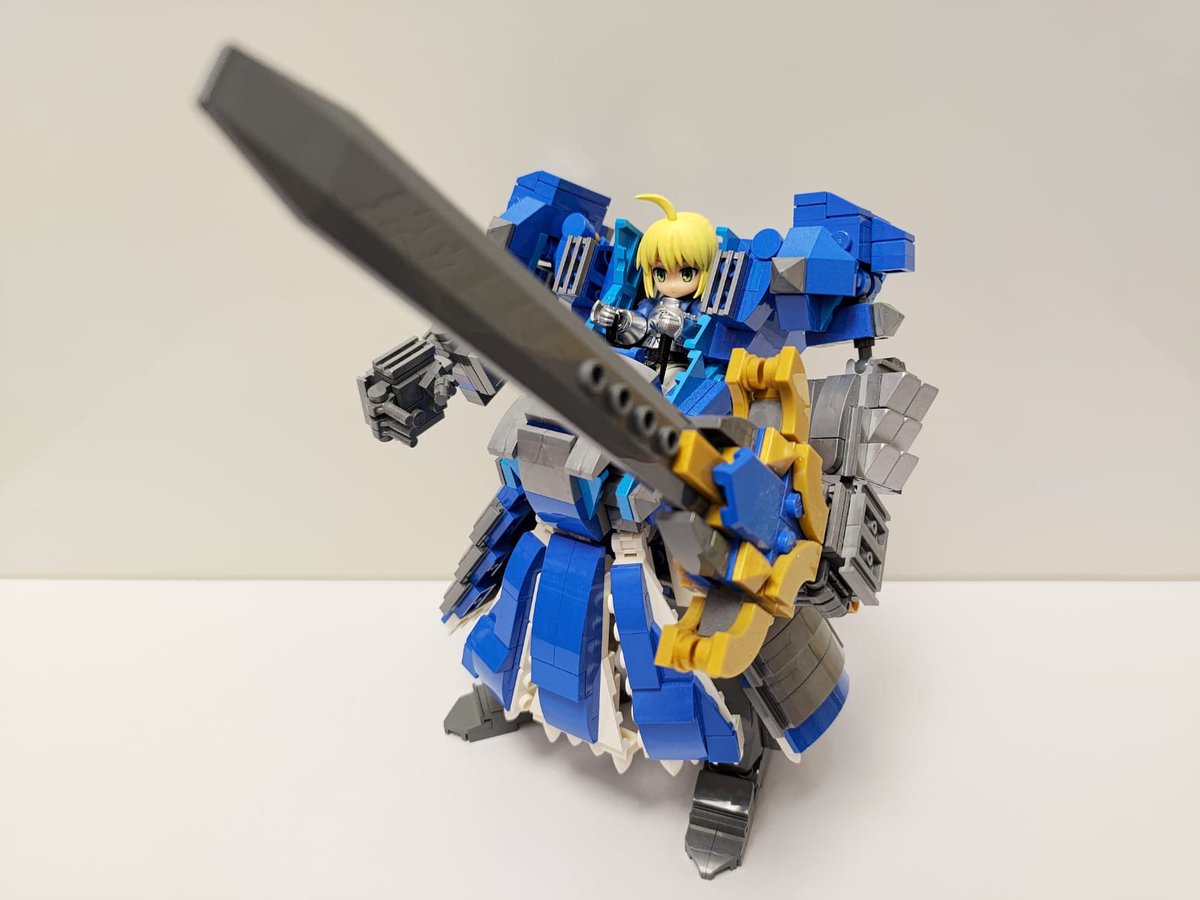 scythe904's tweet photo. Saber Armor (Lego X Desktop Army) #LEGO #lego_moc #desktop_army https://t.co/dqqo3mIbl5