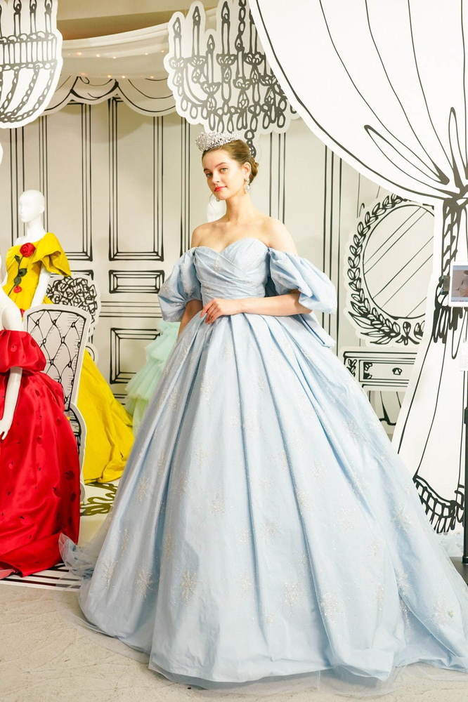 Fashion Press ディズニープリンセスの新作ウエディングドレス シンデレラや白雪姫のモチーフ 三浦大地がデザイン T Co Khxlhbxd6k