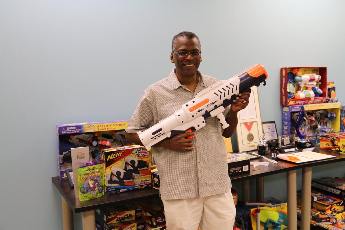 MoorInformation's tweet photo. October 6, 1949 — Engineer, author and inventor of the Super Soaker water gun, Lonnie Johnson was born. https://t.co/Jsifu9c01S