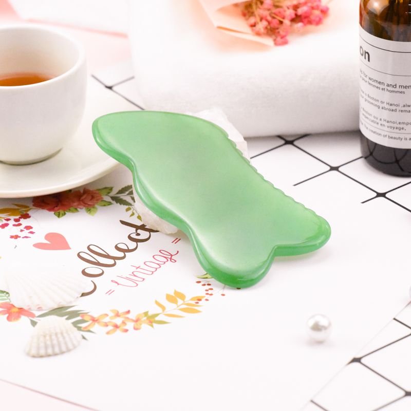 KLedtv's tweet photo. Factory Price Selling 100% Natural Stone Green Gua Sha Tools Using For Facial Massage. #jaderoller #amethyst #guasha #beauty #massagetool #massager #skincare #jaderollerbeauty https://t.co/YoNy8v7Ve0