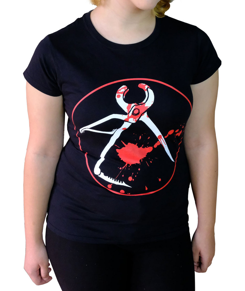abelacle's tweet photo. Novísima camiseta de las death-metaleras CASTRATOR 🖤 https://t.co/uSEqspale2 https://t.co/9K7vGhFKtW