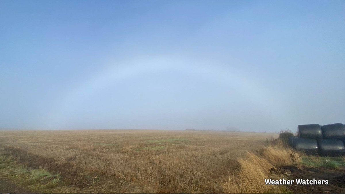 A misty start in Turriff, Aberdeenshire, produced this fantastic fogbow! Thanks to gigilascot for sharing.