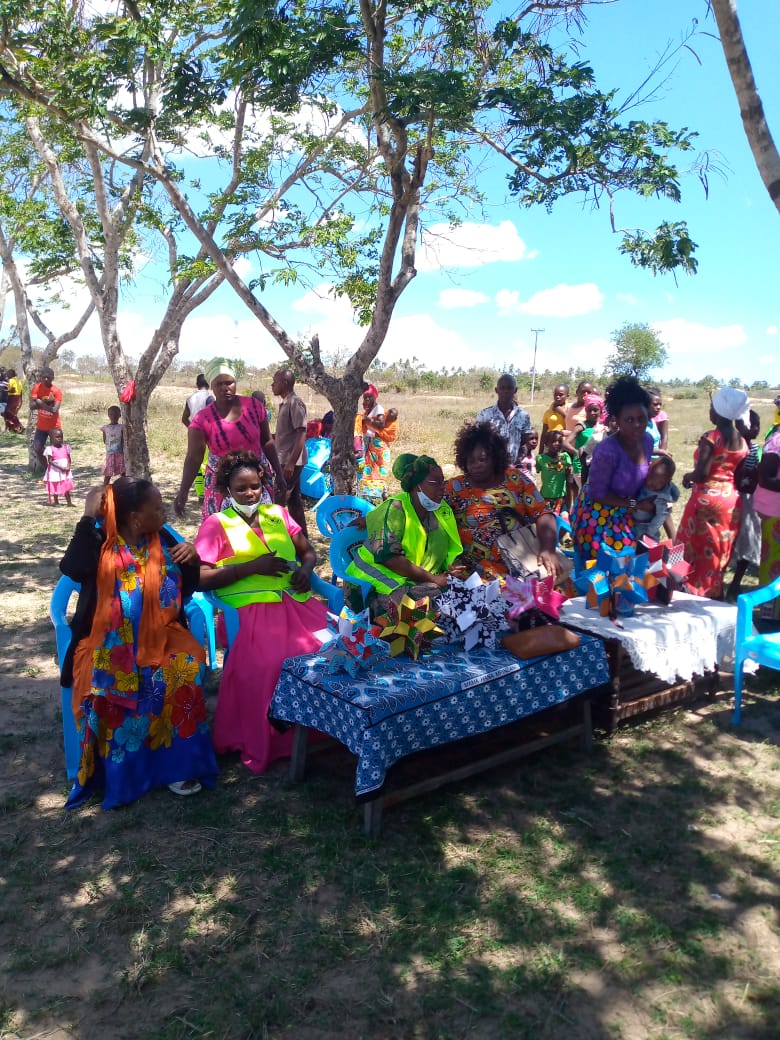 Last weekend, I met several women and Youth Groups in Kilifi County. We shared a lot. The role women and youth play in any development agenda cannot be ignored.
I'm proud to be part of this role. It has been my deepest passion. Mbele Pamoja. #DevelopmentAgenda #MaendeleoKilifi