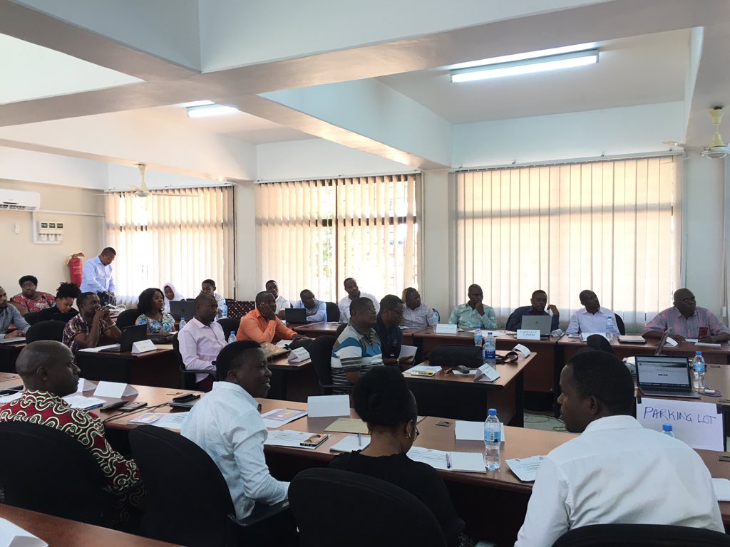 sacids's tweet photo. Demonstration of the digital surveillance platform #PoE #Surveillance @SokoineU @wizara_afyatz @NIMRHQS @EndingPandemics @CORDS_HQ @gmisinzo @karimuribo https://t.co/Z6woqFHRCl