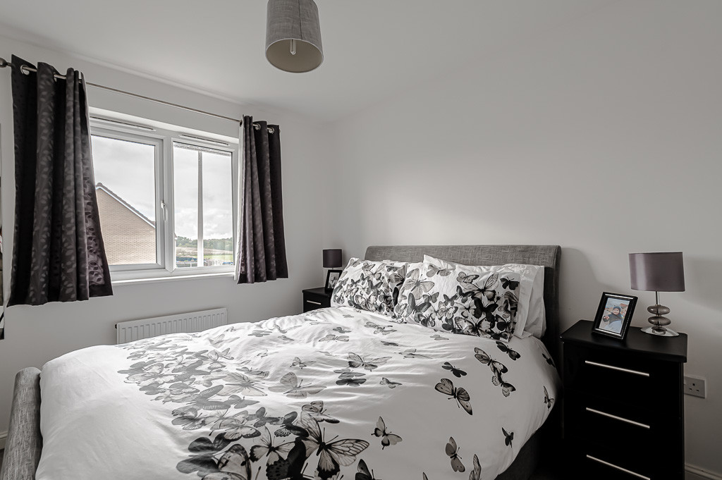 _TaylorWilliam's tweet image. For Sale:

2 bedroom semi-detached house
King Seat Place, #Maddiston

Offers Over: £112,500

Rare to the market this immaculately presented quarter villa located in the Ochilview development in Maddiston.

View Property: bit.ly/2GLdM8D