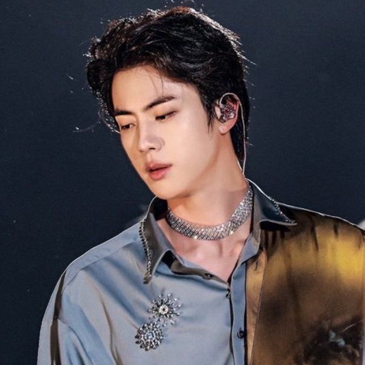 Kim Seokjin's ethereal beauty --- a gorgeous thread