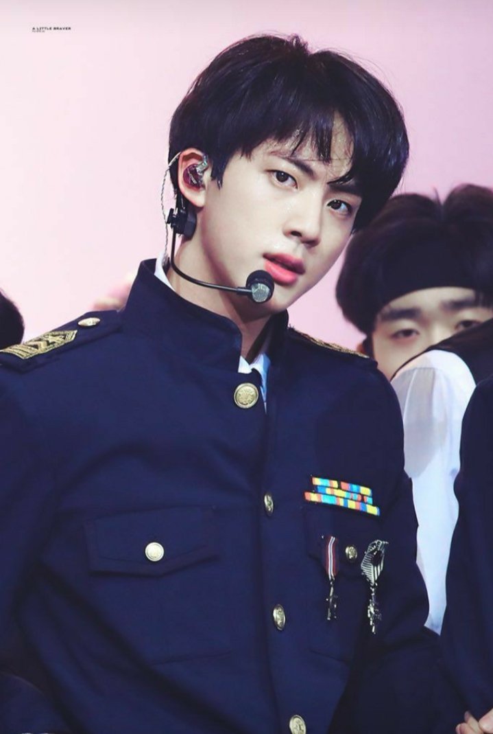 Kim Seokjin's ethereal beauty --- a gorgeous thread