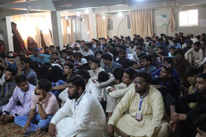 PresidentIJT's tweet photo. @PresidentIJT Pakistan Br @HamzaMsiddiqui addressed the participants of #Tadrees - 5 Days Tarbiyati Camp organized by @sindhjamiat in Karachi.
He also distributed appreciation awards among the best performers of the Camp. https://t.co/BZAoo7Gxir