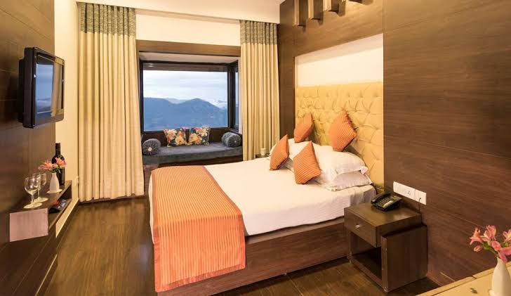 ARGHYASANYAL4's tweet photo. @kotiresorts mashobra, the art of providing a transcendental experience for a celestial ceremony is a creation that we strongly believe in. @Travelmgmnt suggests.  #Luxury #luxurytravel #Romance https://t.co/ohGP9Q3TEP