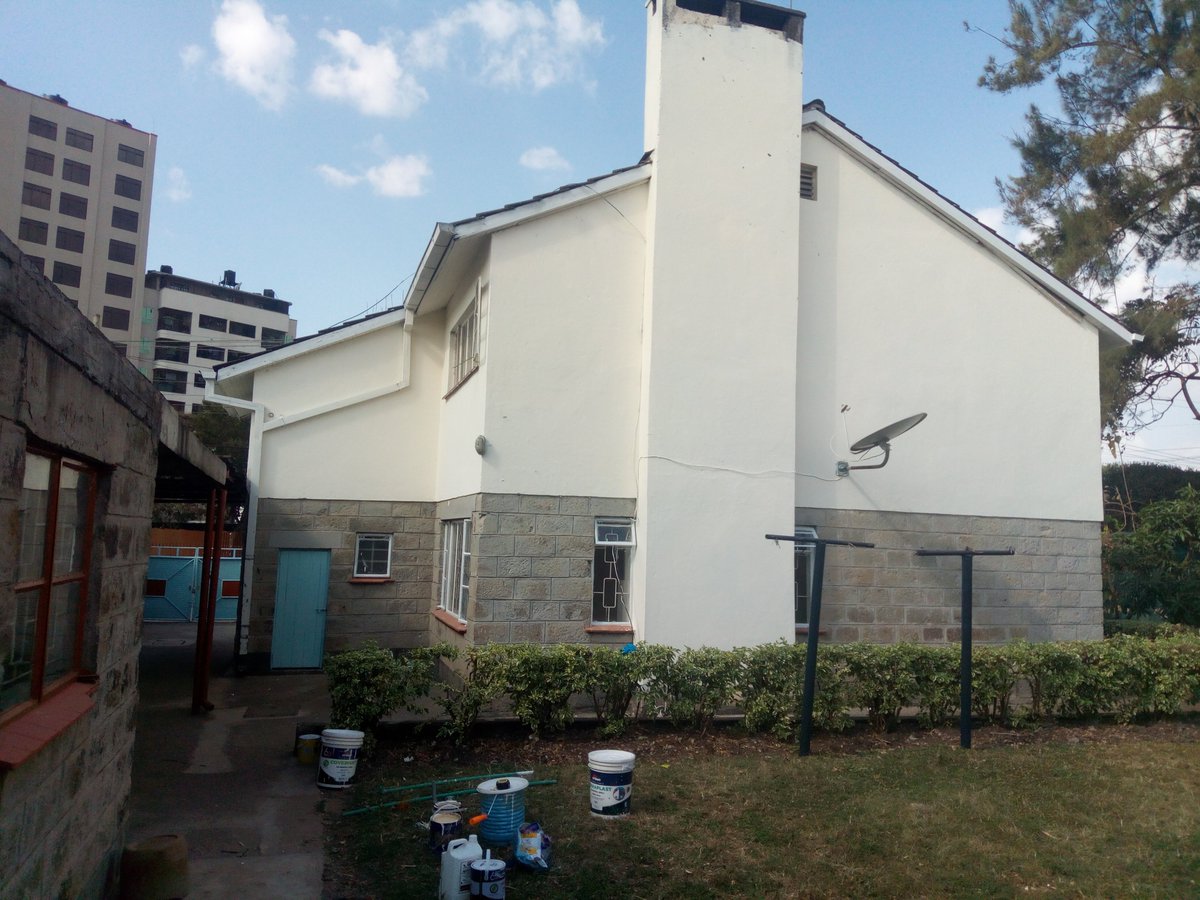 WorksIndex's tweet image. Are you Building or looking to re paint your building,you need professionals :Call 0711 542 022 @ncakenya @Arch_KE @RealtyPlusltd @REMarketingTips @ntvkenya @CrownPaintsPLC @citizentvkenya #MainaAndKingangi #KisumuWheelBarrow