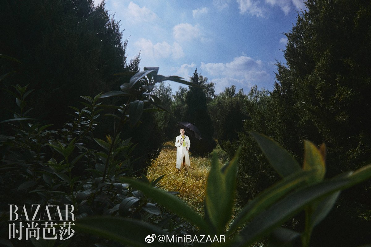 dramaskfan's tweet photo. #LinYushen para MiniBazaar de Outubro/2020.
#StandByMe #FlowerPinellia #ImLucky #UnderCover #HeavenlySwordAndDragonSlayingSabre #TheTwinFlowerLegend #DatingInTheKitchen #IfParisDowncast #cdrama #dorama https://t.co/aPd1qN1FBK