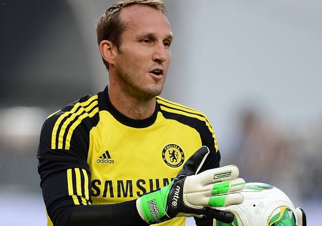 Mark Schwarzer- 48
Ricardo Pereira- 27 
Theo Hernandez - 23

Happy birthday babies. More blessings 