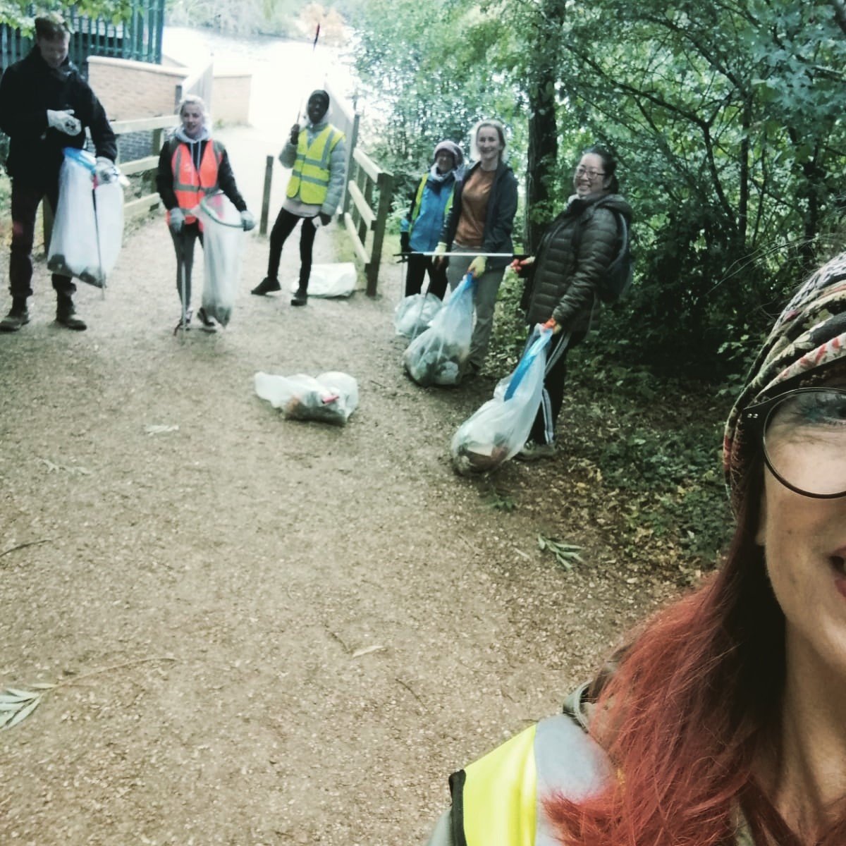 Cleanup_UK's tweet photo. Brilliant job Ulverston Wombles! Walked and litter picked from Upper Walthamstow to Highams Park Lake! If you would like to get involved, please get in touch. #e17 #litterpicking #litterpickers #walthamforest #sociallydistanced #socialdistancingactivities #community https://t.co/dHszWeGTGN
