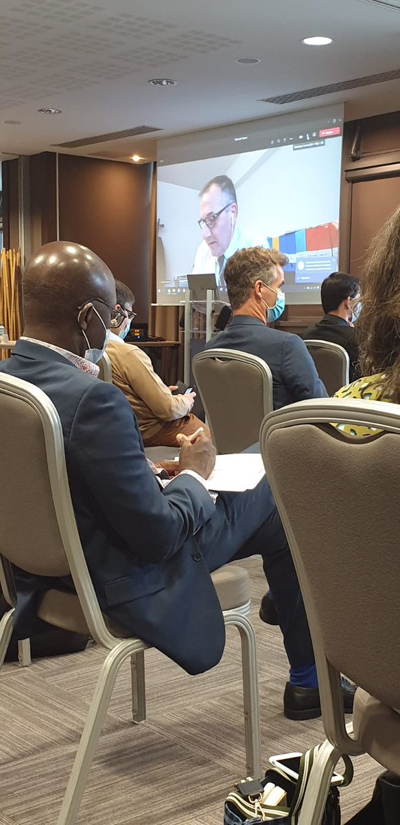 La 2ème journée de séminaire #carnot débute sur des paroles positives de Thierry Damerval, PDG de l'<a href="/AgenceRecherche/">ANR - Agence nationale de la recherche</a> ! "Carnot un outil important sur lequel on peut construire une politique de recherche #partenariale"