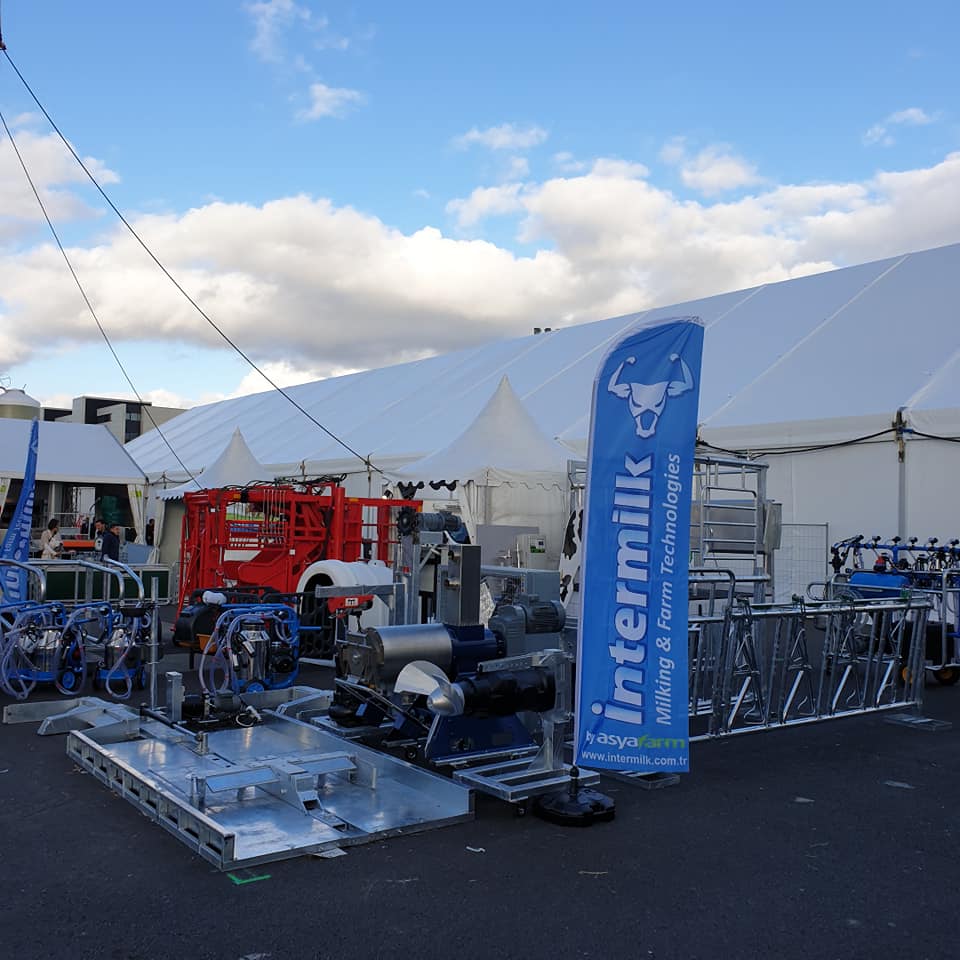 IAsyafarm's tweet photo. Hello Everyone,
Let's do some tbt today?
We were at France Sommet de l'élevage Animal Husbandry Fair these days last https://t.co/YcPSuTuXz9 has been 1 year...
We hope that there will be repetitions and that our fairs will be full again.
#intermilk #asyafarm #sommet https://t.co/eYw9OUDSDm