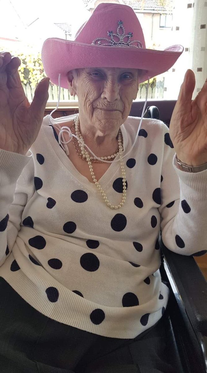 A wee bit of Halloween nonsense to start the week off at Heatherfield. Our residents have the best holiday spirit 👻 🎃 🧙‍♀️ 🧟‍♂️ 💀 <a href="/HolmesCareGroup/">Holmes Care Group 💚</a> #halloween #bestdressed #humour #dressup #trickortreat