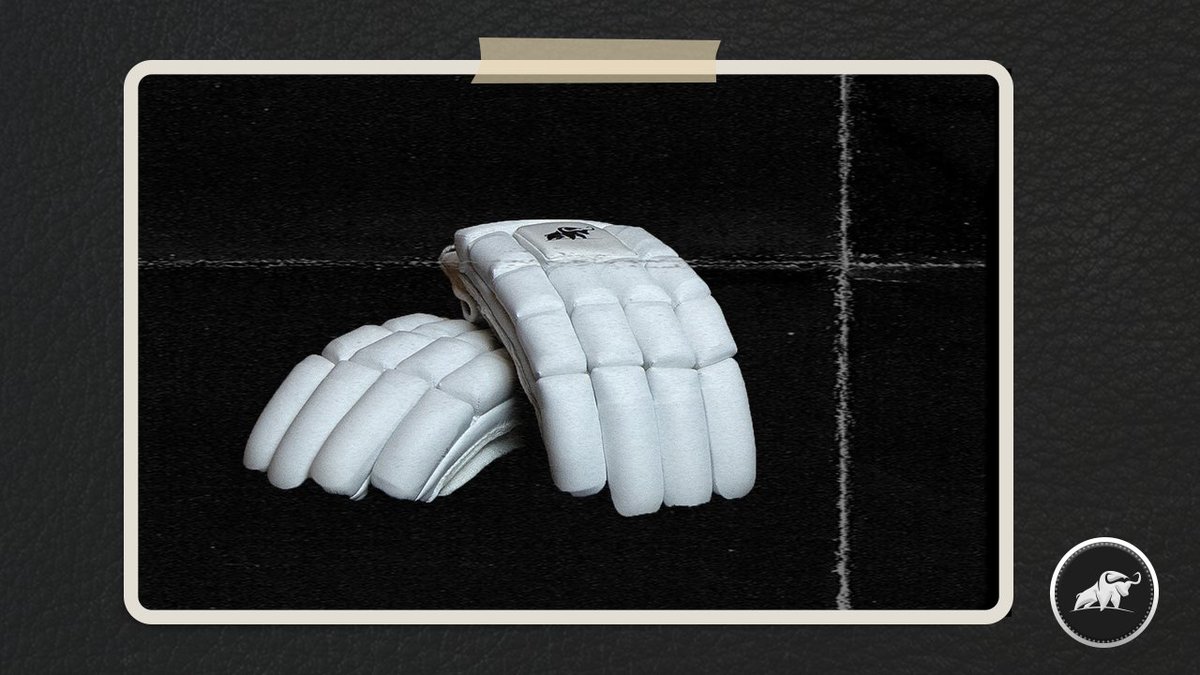 BuffaloCricket's tweet image. Win a pair of Buffalo Batting Gloves. 

To enter:

→ RT this tweet
→ Follow @BuffaloCricket 

Winner announced on Friday. Good luck. 

🐃🏏