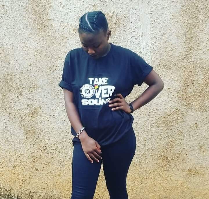 takeoversoundug's tweet photo. Greatings to the world 🤝
Get yourself a #Takeoversound t-shirt at only 35000/=
Dm for bookings and purchase ✌️
#ReggaeVibes https://t.co/q6ZJIcNu4Y