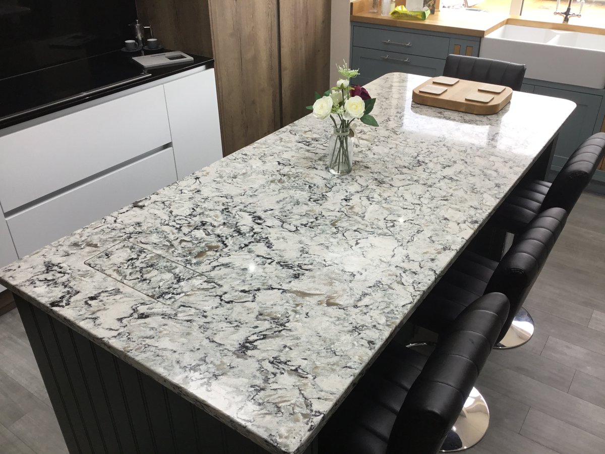 Lovely, crisp & clean design in Praa Sands from @CambriaSurfaces - on display at @TMKKitchens in Romsey. Go check them out! 👀 #GKS #Cambria #kitchens #design #worktops