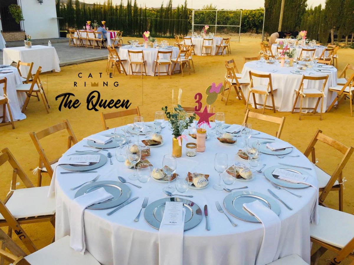 cateringTQueen's tweet photo. El pasado sábado tuvimos el placer de acompañar a la familia López García, Gracias por el trato recibido y hacerlo todo más fácil!!!😊 #comuniones2020 #NuevaNormalidad #thequeen #eventos #cateringsevilla https://t.co/DbS1bFWip4