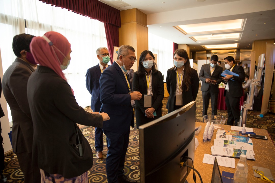 ci2cdperak's tweet photo. 6/10/20 | 9.30am | Weil Hotel Ipoh

Ucaptama &amp; Perasmian 'MPIA Human Resource Development Initiative' oleh YB Dato' Pengerusi dalam program MPIA Solar Roadshow anjuran Malaysian Photovoltaic Industry Association (MPIA). Turut mengadakan kunjungan ke tapak pameran yg disediakan. https://t.co/hHGtQ75cfa