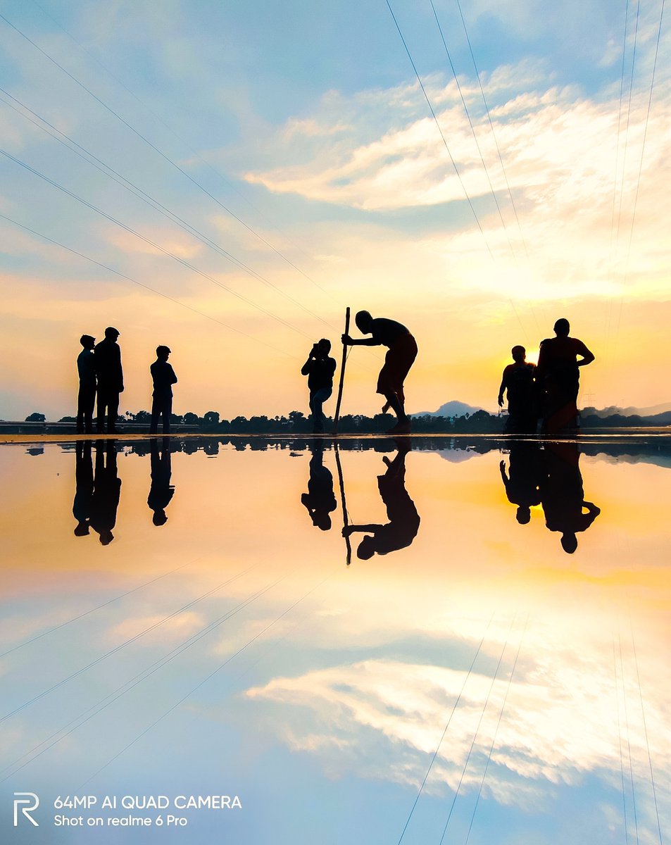 pixelsbyrishav's tweet image. Game of reflection 💛💙 

#shotonrealme #realme6pro @realmecareIN @realmemobiles @NeonVikash @MadhavSheth1 @nidhi_bhatia @FrancisRealme