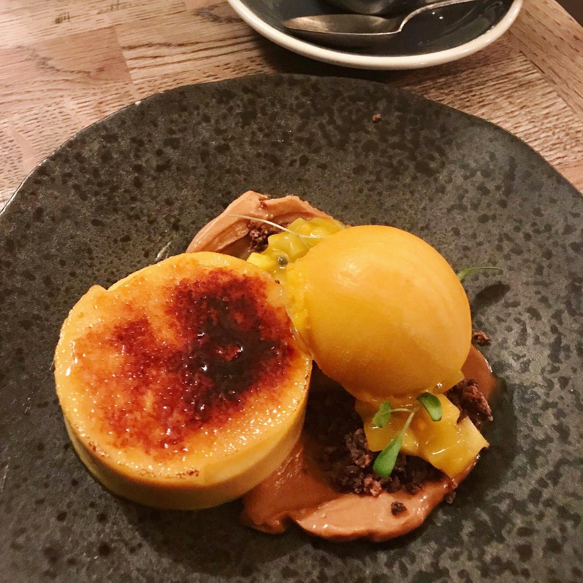 Travelling Madeleine🇬🇧🇯🇵 (@travelmadeleine) on Twitter photo * #食べログ *
#mad_southcotswolds2020 🇬🇧
📍#ブラッドフォードオンエイヴォン #コッツウォルズ #イギリス
*
<a href="/thegrapesboa/">The Bunch of Grapes</a> めちゃくちゃ美味しかった…🤤ビーフは旨さにとろけました…。他にもクリエイティブなメニューで面白い。素敵なバースデーディナーになりました☺️ * #食べログ *
#mad_southcotswolds2020 🇬🇧
📍#ブラッドフォードオンエイヴォン #コッツウォルズ #イギリス
*
<a href="/thegrapesboa/">The Bunch of Grapes</a> めちゃくちゃ美味しかった…🤤ビーフは旨さにとろけました…。他にもクリエイティブなメニューで面白い。素敵なバースデーディナーになりました☺️