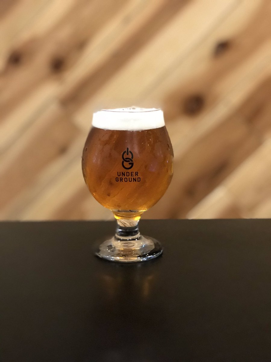 Underground Craft Beer すごいビールが繫りました 日本酒で有名な梅錦が日本酒の作り方にホップ を加えた 日本酒とビールのハイブリット です 飲んだ感じはスパークリング日本酒をもう少しビールにした感じで多分飲んだことのないようなビールだと思い
