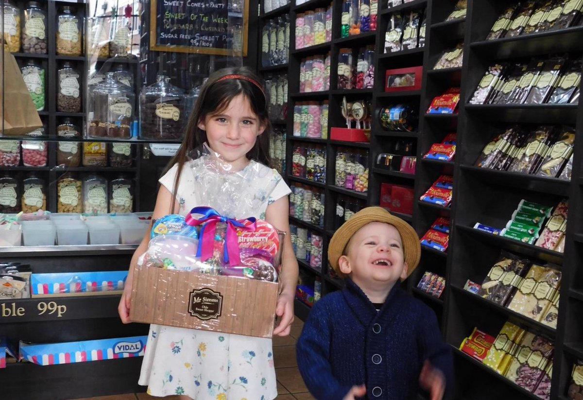 A big congratulations to Lily and Alfie who won our Hornchurch Treasure Trail competition and a HUGE hamper of sweets, courtesy of <a href="/Mr_Simms_Hx/">MrSimmsHornchurch</a>. We'd also like to thank all our sponsors <a href="/PinkParachute1/">The Pink Parachute</a> Le Moulin and Twinkly Night Teepee 😍