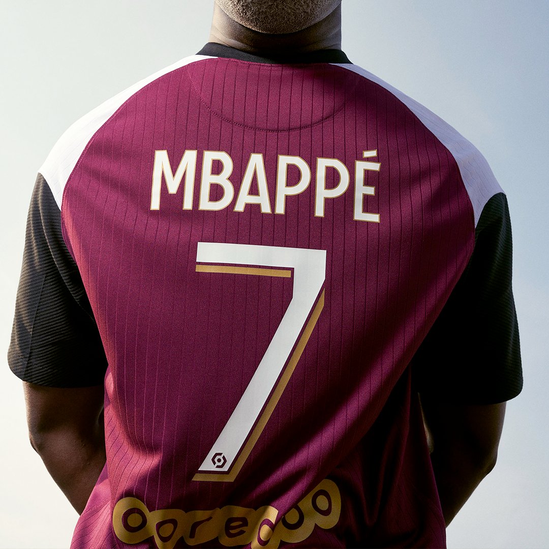 brfootball's tweet image. PSG drop their new third kit, inspired by the 1992 Air Jordan VII ✨