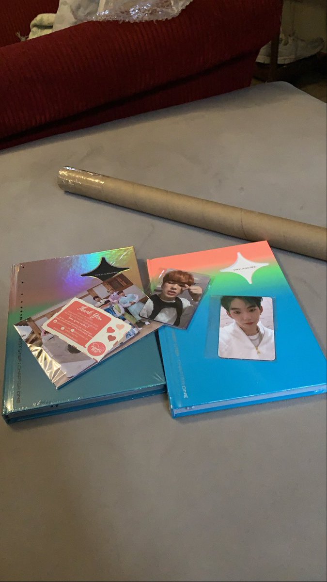 JuliaaaNoooel's tweet photo. she's finally here 😭😭 thank you @infinitystar_PH (hi friends in case ur interested super secure packaging, super responsive seller, 11/10 would recommend 🤩) also been a yg stan for a bit but omg i've never bought a physical album... who have i become?? hahaha https://t.co/d3jLpiXuei