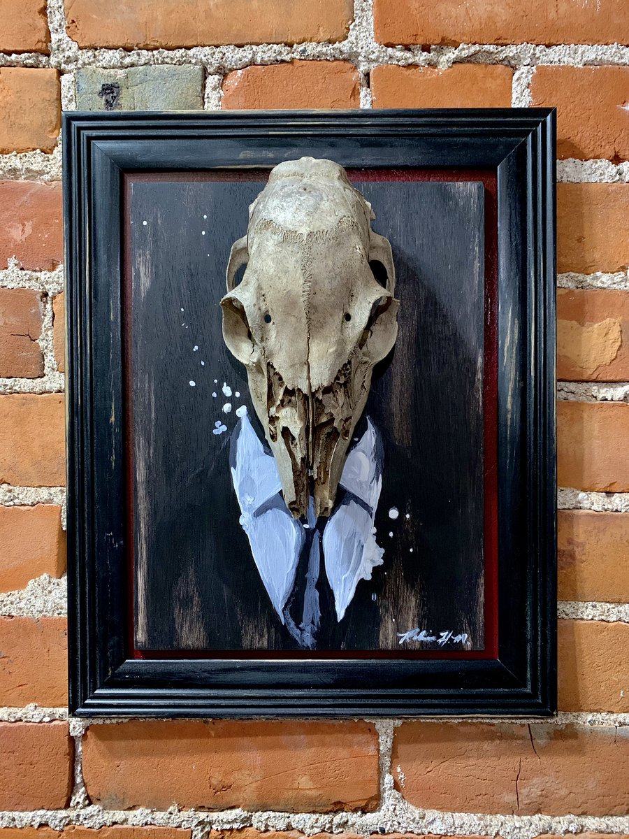 robinhm's tweet photo. “The Politician” I will premiere this piece on October 16th, at Carrington Arts “Dark Carnival” Show. What does this piece say to you? #election2020 #dark #darkart #oddity #emo #gothaesthetic #gothic #artoftheday #truth #Corruption https://t.co/ThZccM5vb3