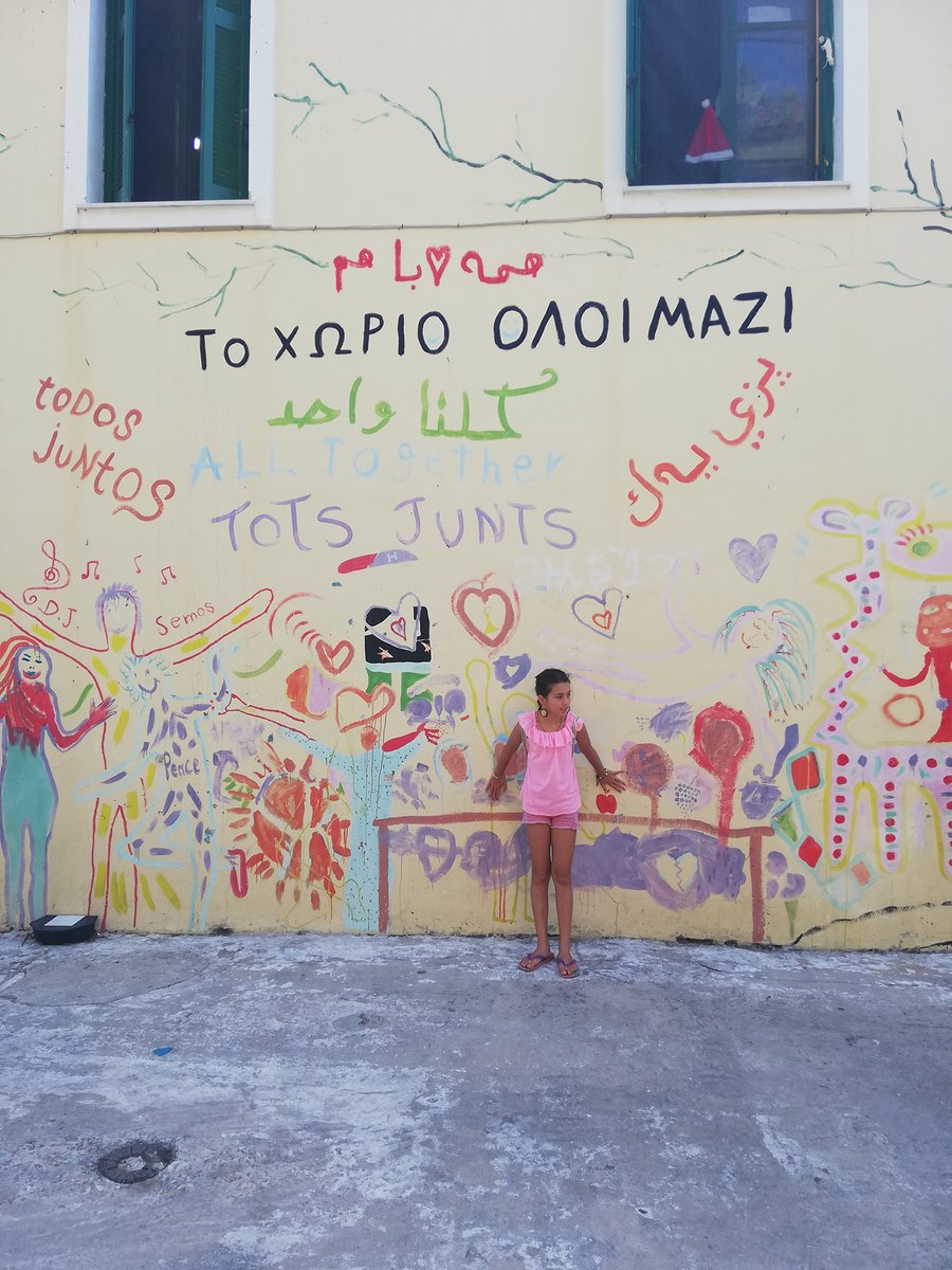 Amref_es's tweet photo. No más violencia en las fronteras europeas. No más gente abandonada a su suerte en el Mediterráneo. No más tratos indignos sin garantizar la seguridad de los #refugiados. No más criminalización de los refugiados y de quienes les apoyan. No más mentiras. #MigrationPact #savepipka https://t.co/PhffDy8syU