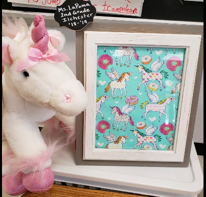 LapomaMs's tweet photo. Happy Unicorn Tuesday! Show off your unicorn stuff! https://t.co/be1HhDclyc