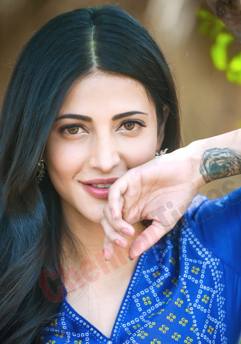 ChennaiTimesTOI's tweet photo. .@shrutihaasan slays and how! The actress is shooting in Chennai for her upcoming film #Laabam https://t.co/NMaupaAPd2