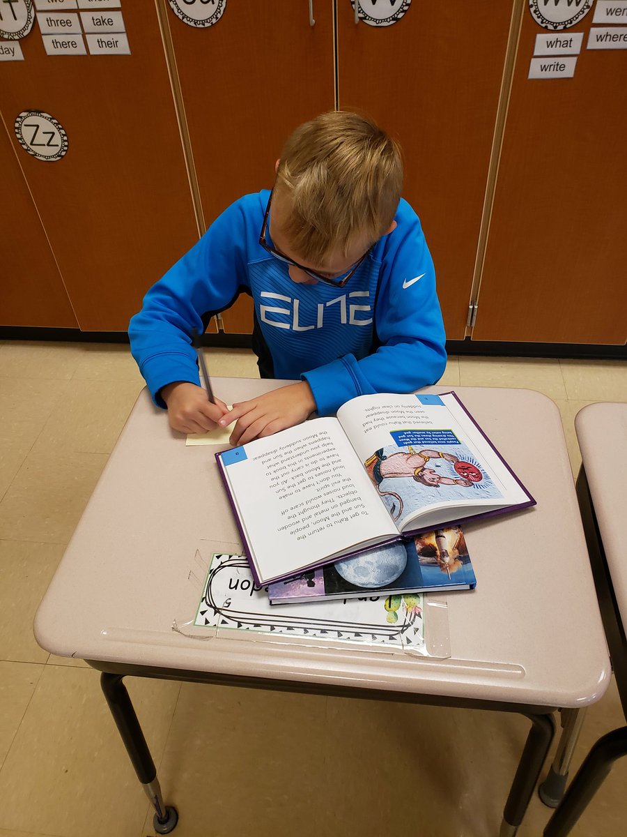 MissJacksonatRW's tweet photo. Readers use "Think Marks" to show what we are thinking while we read. My Monday/Tuesday friends showed off their "Think Mark" writing skills while practicing our reading stamina for 17 minutes!! #TheRidgewayWay #literacycollaborative #realreaders https://t.co/zd5nZscw3d