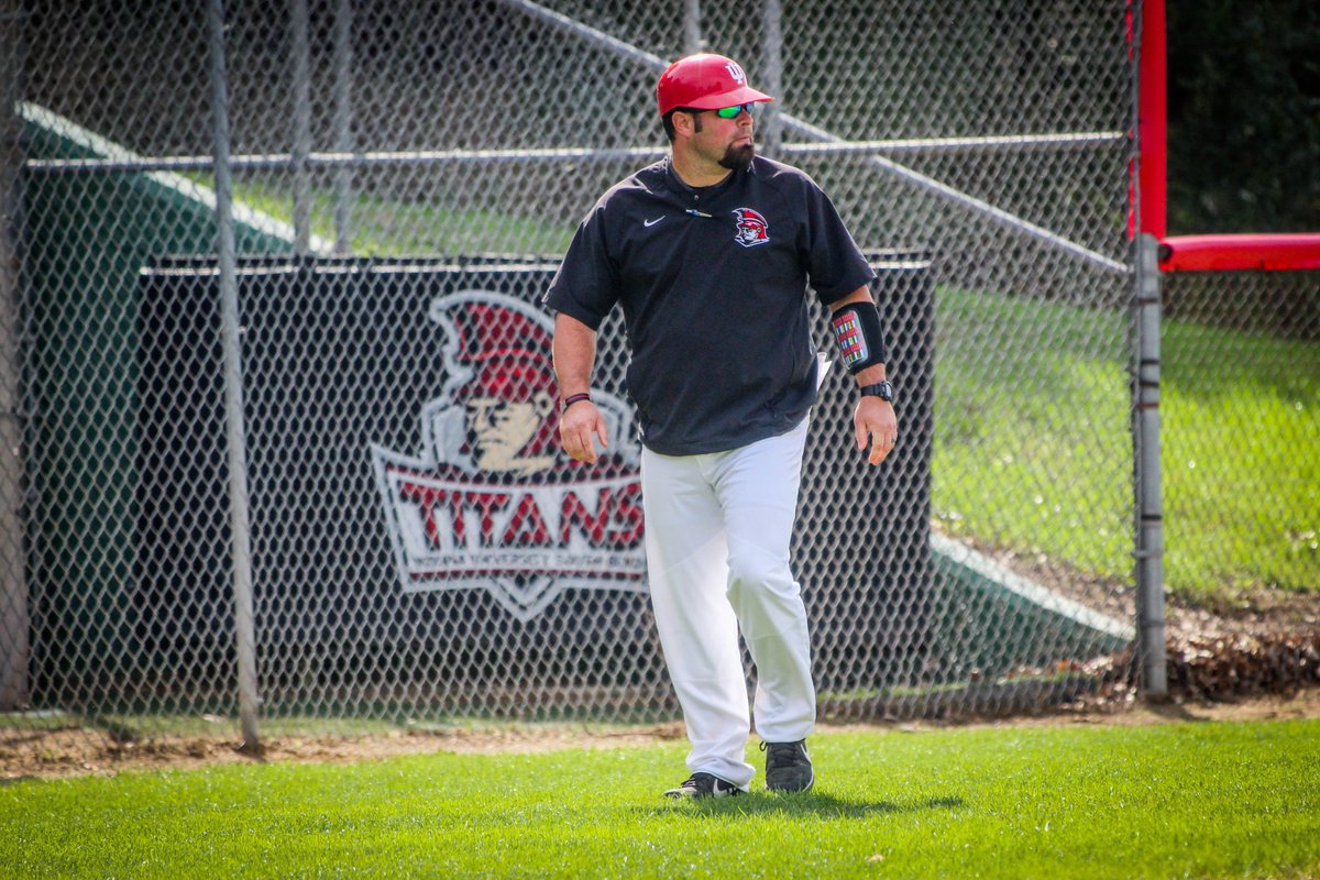 IUSBTitans's tweet photo. Happy #NationalCoachesDay to all of our Titan coaches!

Thank you for all of your hard work on and off the area of competition 👏 https://t.co/sOqvmUHIPP